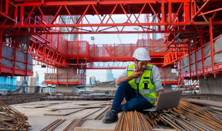 Ingenieros y planos